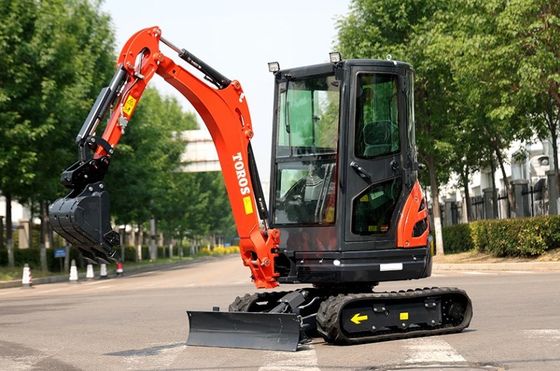 Crawler Toros มินิ Excavator อุปกรณ์ขุดขนาดเล็ก 2.6 ตันสำหรับซ่อมถนน